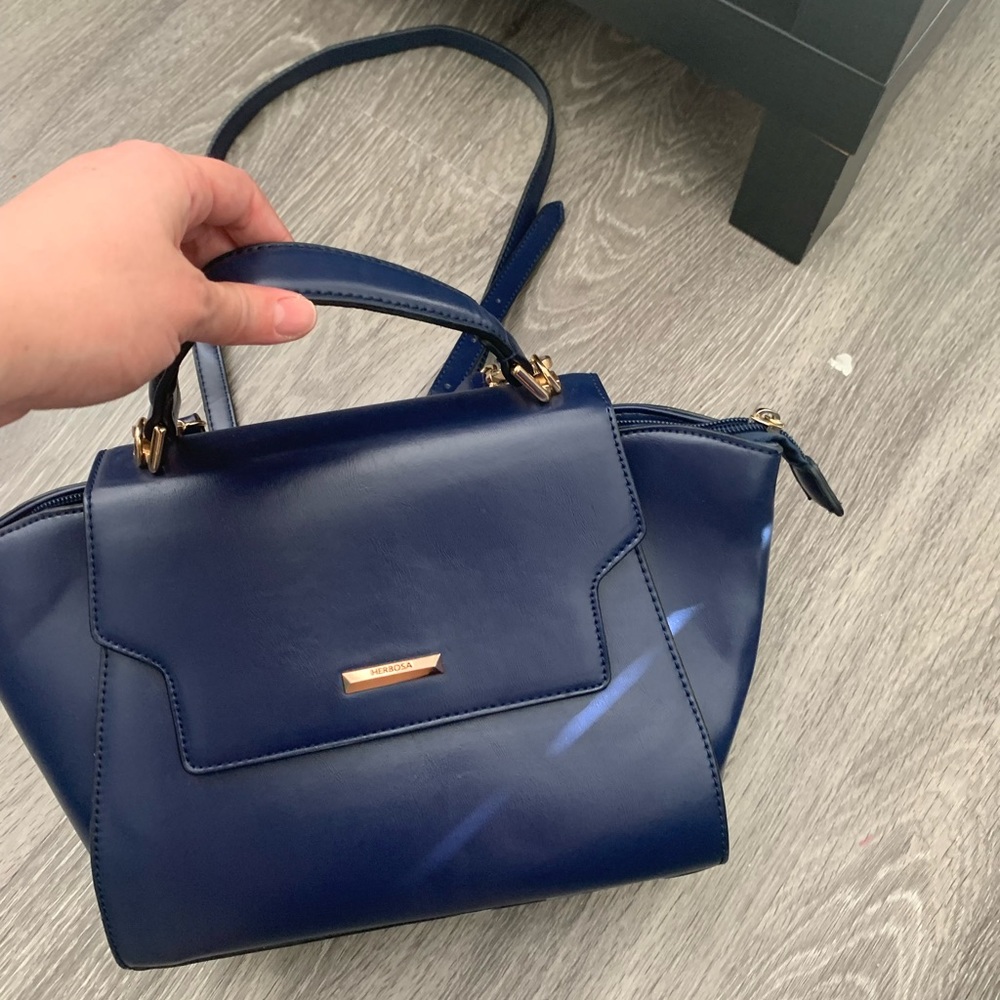 HandBags - Picture 8 of 9